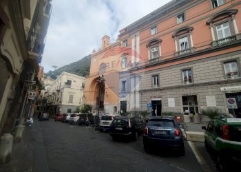 Locale Commerciale Piazza 4 Novembre, Sarno - foto 17