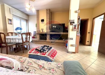 Apartment via roncalli, Gazzaniga - photo 7