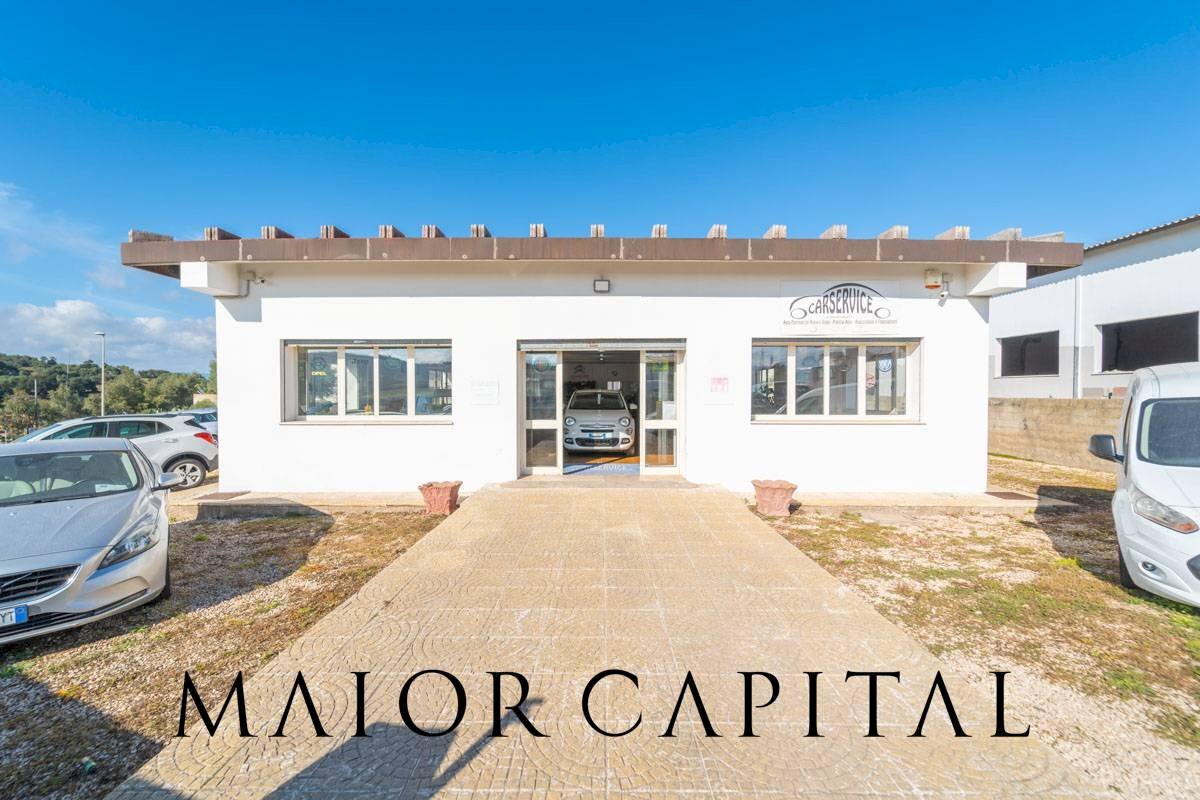 Commercial Activity Via S'Utturu, Oschiri - photo 1