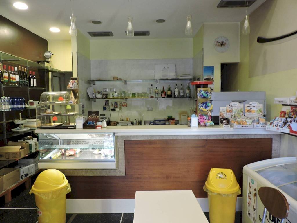 Interno non residenziale - Bar Tavola Calda - Fredda via Generale Manfredo Fanti, Genova (zona Sampierdarena) - foto 3
