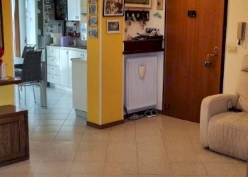 Salone - Attic via Bodina, 44, Cuneo (neighborhood Donatello) - photo 6