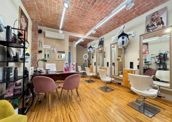 Interno non residenziale - Negozio via 20 Settembre, 28, Cuneo (zona Centro) - foto 3