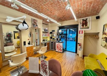 Interno non residenziale - Negozio via 20 Settembre, 28, Cuneo (zona Centro) - foto 5