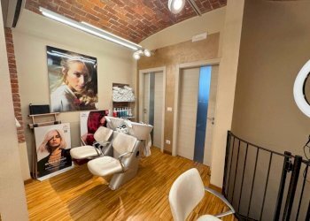 Interno non residenziale - Negozio via 20 Settembre, 28, Cuneo (zona Centro) - foto 7