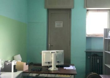 Stanza arredata - Office via Torino, 269, Ivrea - photo 2