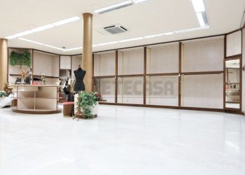 IMG_8636.JPG - Locale Commerciale via dal ponte, Torri di Quartesolo - foto 10