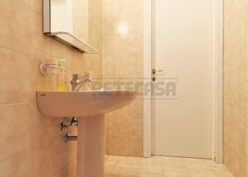 IMG_8643.JPG - Locale Commerciale via dal ponte, Torri di Quartesolo - foto 17