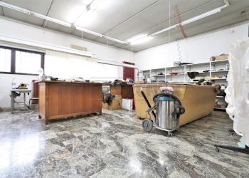 IMG_8646.JPG - Locale Commerciale via dal ponte, Torri di Quartesolo - foto 20