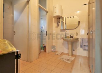 IMG_8647.JPG - Locale Commerciale via dal ponte, Torri di Quartesolo - foto 21