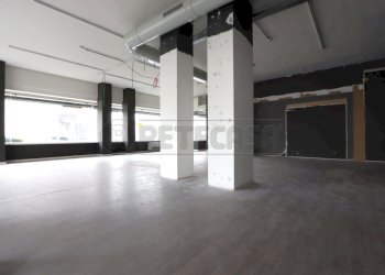 IMG_1482.JPG - Locale Commerciale Viale Verona 251, Vicenza - foto 3