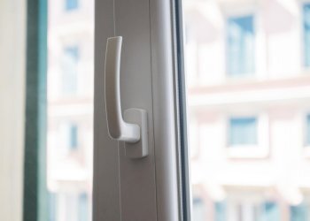 FINESTRE CON DOPPI VETRI.jpg - Appartamento Piazza di Santa Brigida 17, Genova - foto 11