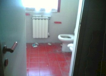 740_4.jpg - Locale Commerciale Via Cavalletti, Lucca - foto 11