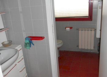 DSCN8778.JPG - Locale Commerciale Via Cavalletti, Lucca - foto 14