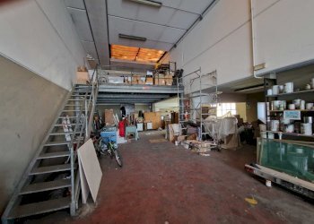 20241205_123014.jpg - Locale Commerciale Via Cavalletti, Lucca - foto 4