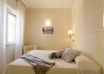 DSC09717.jpg - Bilocale Via Roma 48, Alassio - foto 10