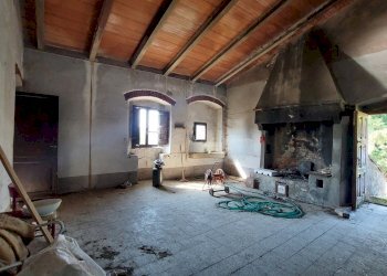 7svezzanocolonica.jpg - Casale Vicchio - foto 7