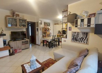 3pertini.jpg - Appartamento Dicomano - foto 3