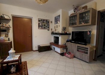 4pertini.jpg - Appartamento Dicomano - foto 4