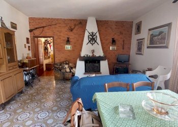 6rincineindipendente.jpg - Casa Colonica Strada Statale Stia - Londa 7, Londa - foto 6