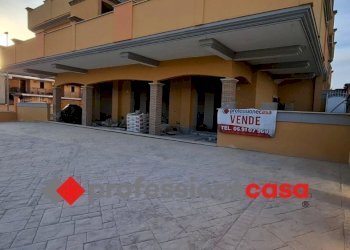 WhatsApp Image 2024-11-28 at 16.04.06.jpeg - Locale Commerciale Pomezia - foto 3