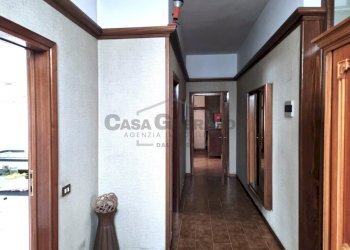 CORRIDOIO.jpeg - Villa Trifamiliare Brembate di Sopra - foto 3