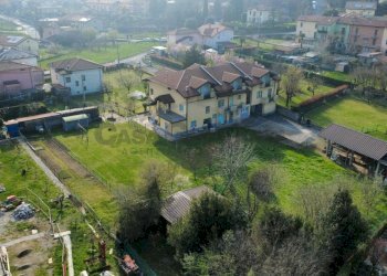 WhatsApp Image 2025-03-23 at 22.06.55.jpeg - Villa Trifamiliare Brembate di Sopra - foto 26