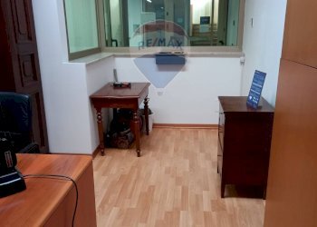 Stabile - Palazzo Via Delfini, 20 
 Madonnina, Modena (zona Madonnina) - foto 2