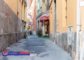 Shop Via Claude D'Avise, Aosta - photo 12