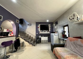 soggiorno - Casa indipendente Via Vittorio Veneto, San Paolo Solbrito - foto 5