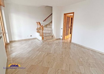 Salone - Villa a Schiera piazza 4 Novembre, 10, Povegliano Veronese - foto 7