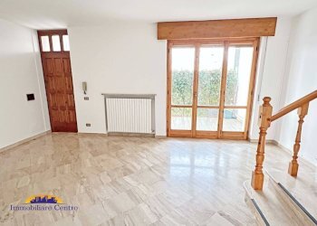 Salone - Villa a Schiera piazza 4 Novembre, 10, Povegliano Veronese - foto 8