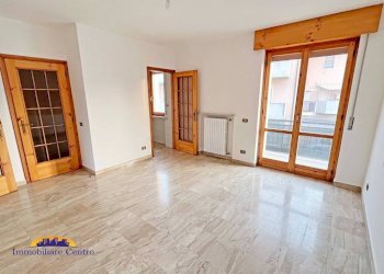 Cucina - Villa a Schiera piazza 4 Novembre, 10, Povegliano Veronese - foto 12