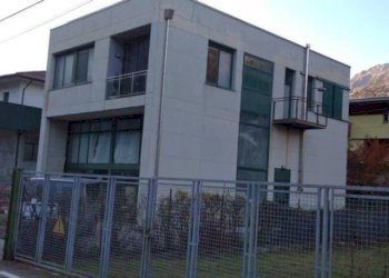 Facciata - Shop via Enrico Mattei, Talamona - photo 14