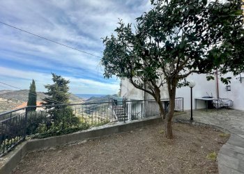 Appartamento Via Rossi, Magliolo - foto 2