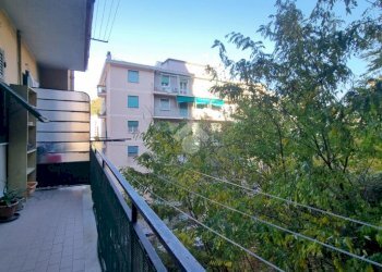 Three-room apartment Via Angelo Masina, Genova (neighborhood Marassi) - photo 2