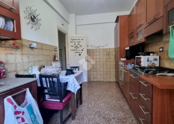 Three-room apartment Via Angelo Masina, Genova (neighborhood Marassi) - photo 9