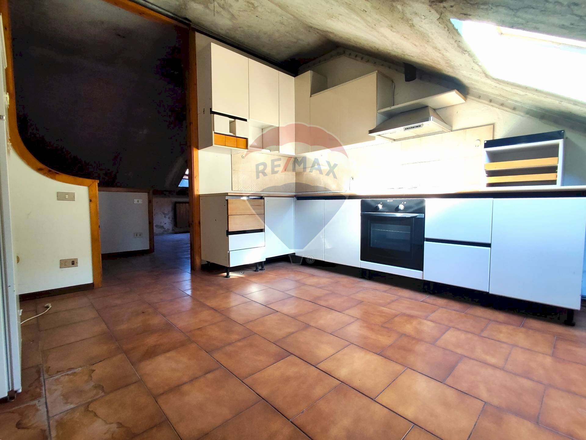 Three-room apartment Esine - photo 1