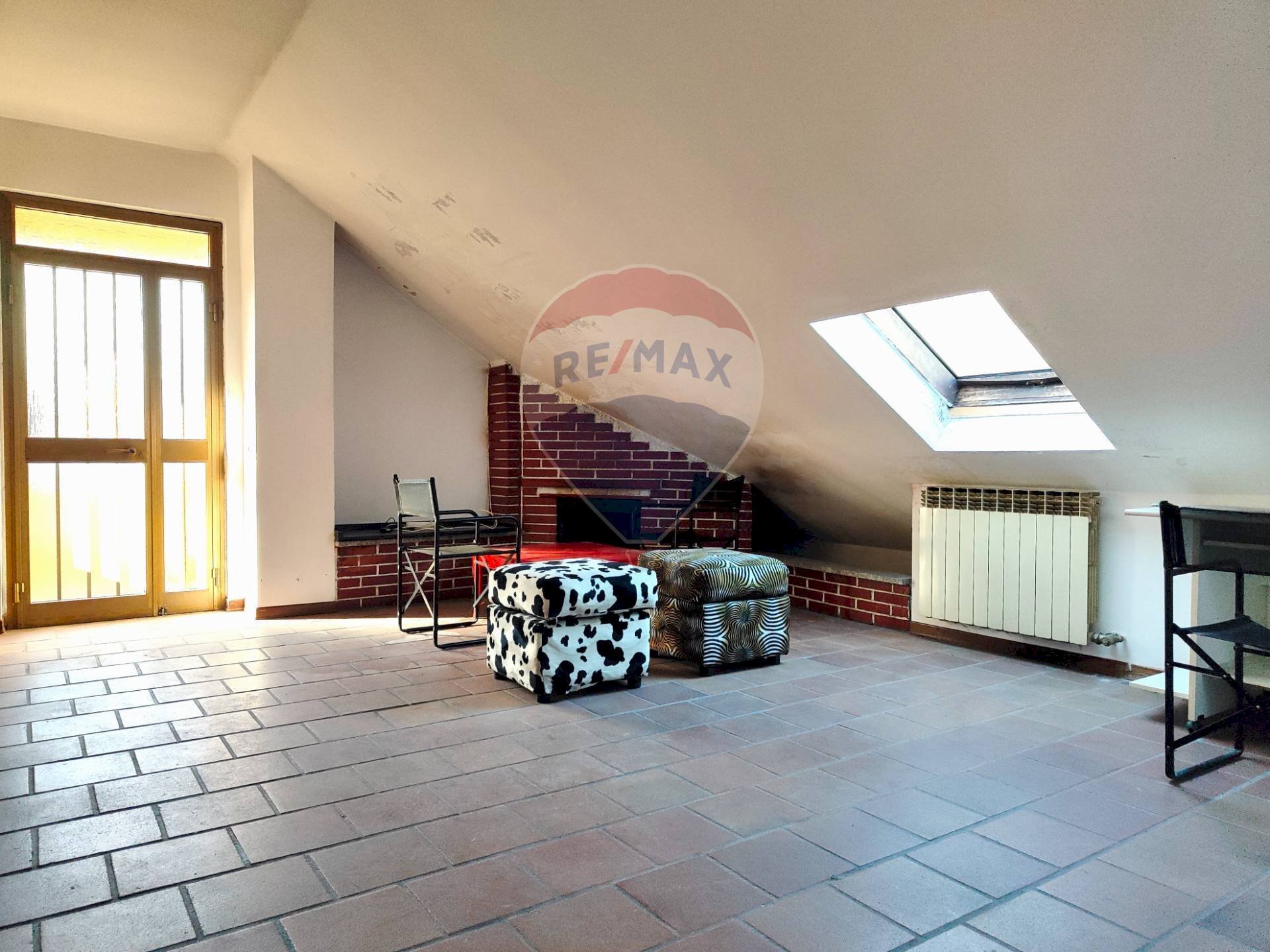 Three-room apartment Esine - photo 1