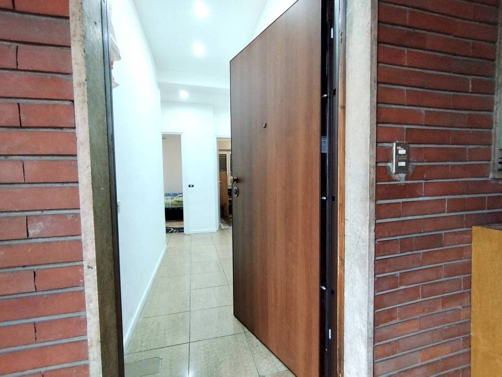 Interno palazzo - Two-room apartment via Magenta, 3, Cornaredo - photo 3