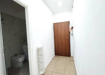 Interno appartamento - Two-room apartment via Magenta, 3, Cornaredo - photo 6
