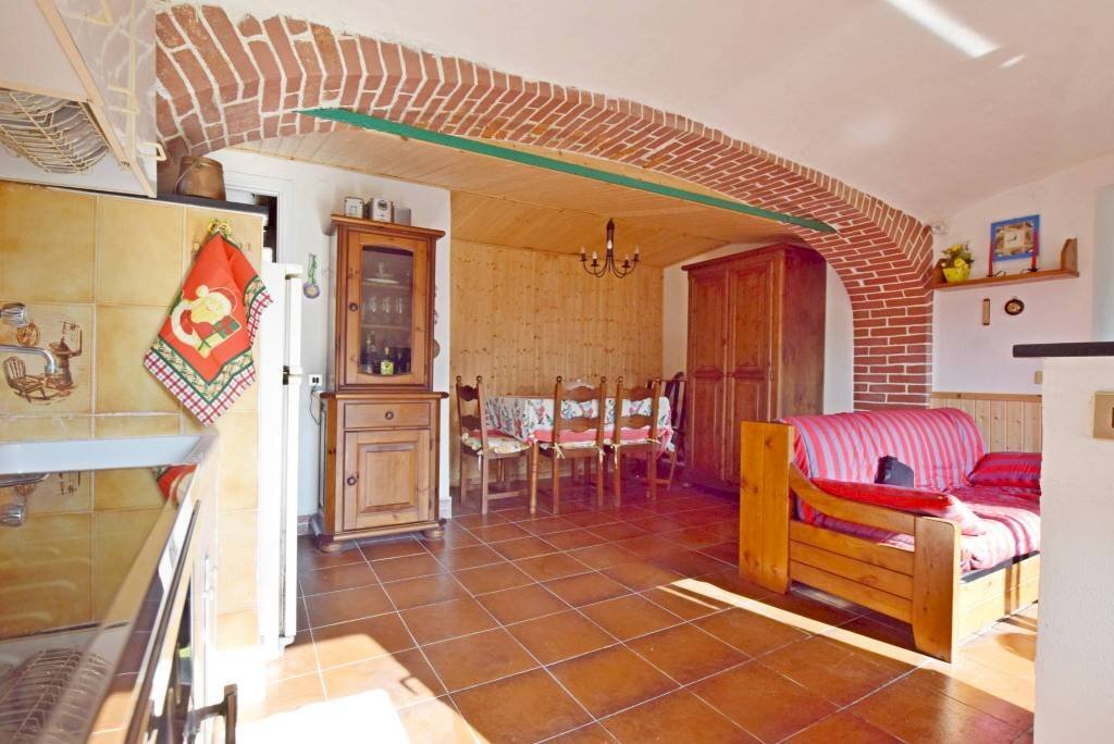 Salone - Appartamento via Malborgo, 23, Monastero di Vasco - foto 1