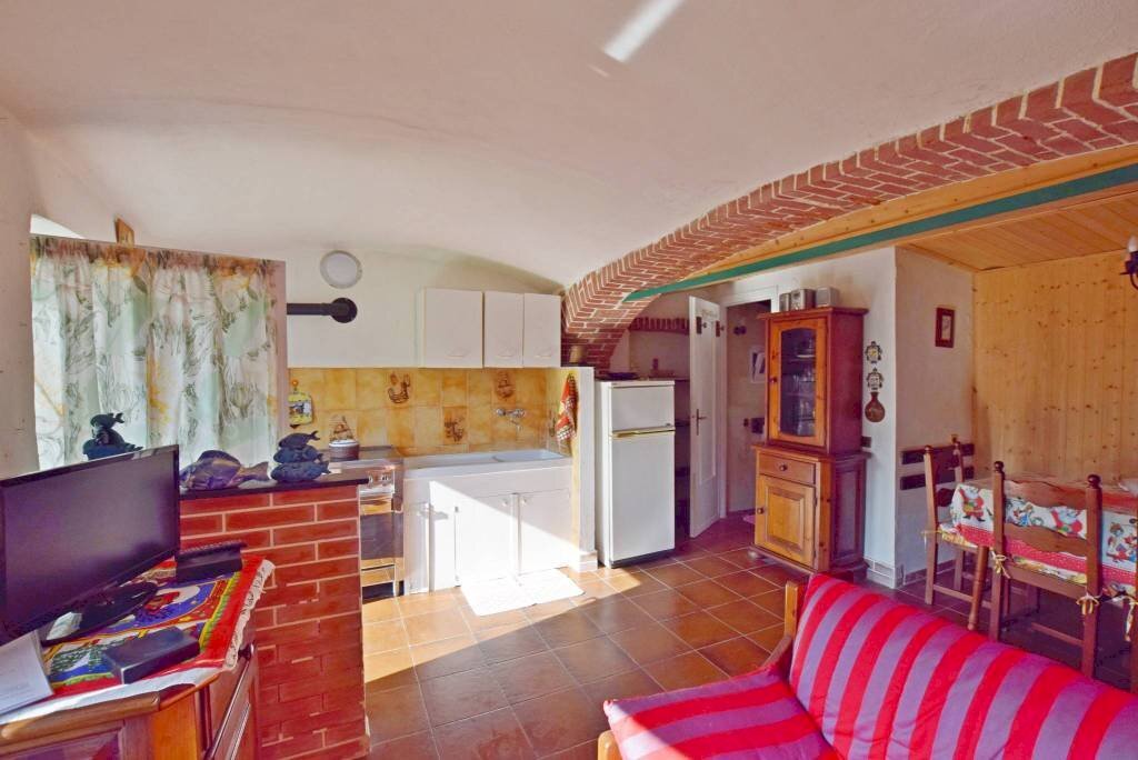 Salone - Appartamento via Malborgo, 23, Monastero di Vasco - foto 3