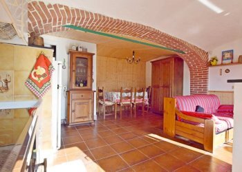 Salone - Appartamento via Malborgo, 23, Monastero di Vasco - foto 1