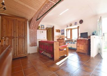 Salone - Appartamento via Malborgo, 23, Monastero di Vasco - foto 2