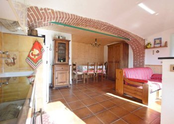 Salone - Appartamento via Malborgo, 23, Monastero di Vasco - foto 4