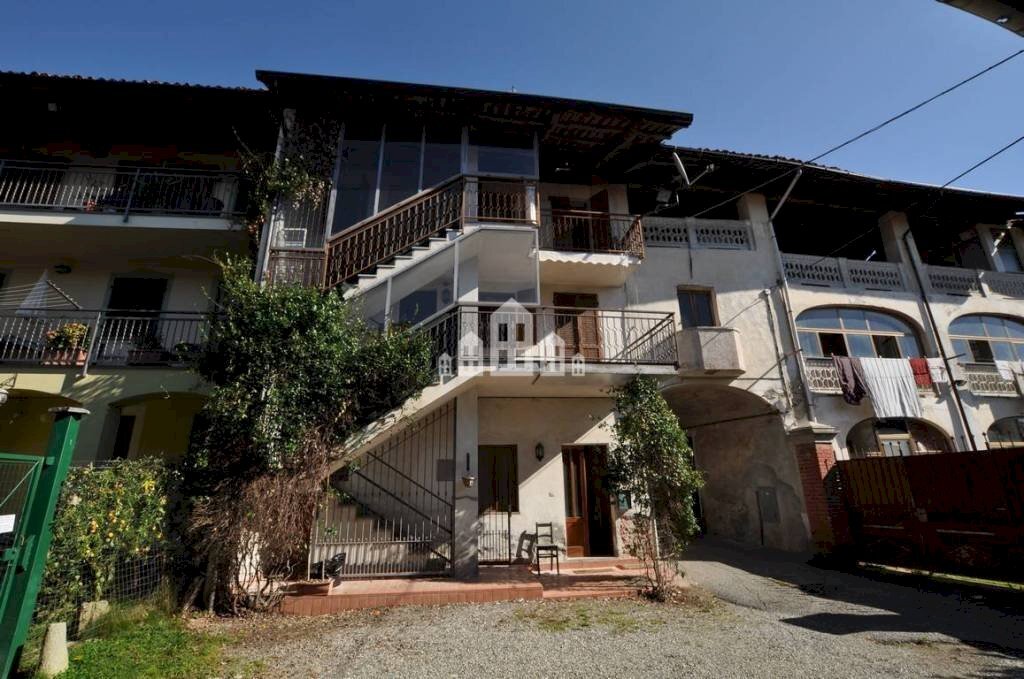 Facciata - Independent house via San Martino, 18, Castellamonte - photo 1