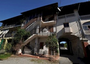 Facciata - Casa indipendente via San Martino, 18, Castellamonte - foto 34