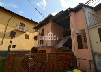 Facciata - Casa indipendente via Umberto I, 25, Val di Chy - foto 31
