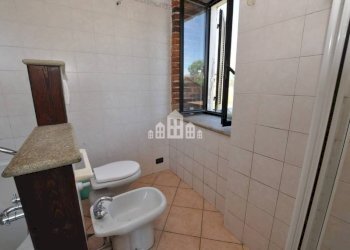 Bagno - Casa indipendente Frazione Sant'Antonio, 145, Castellamonte - foto 13