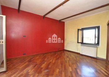 Camera da letto - Casa indipendente Frazione Sant'Antonio, 145, Castellamonte - foto 22